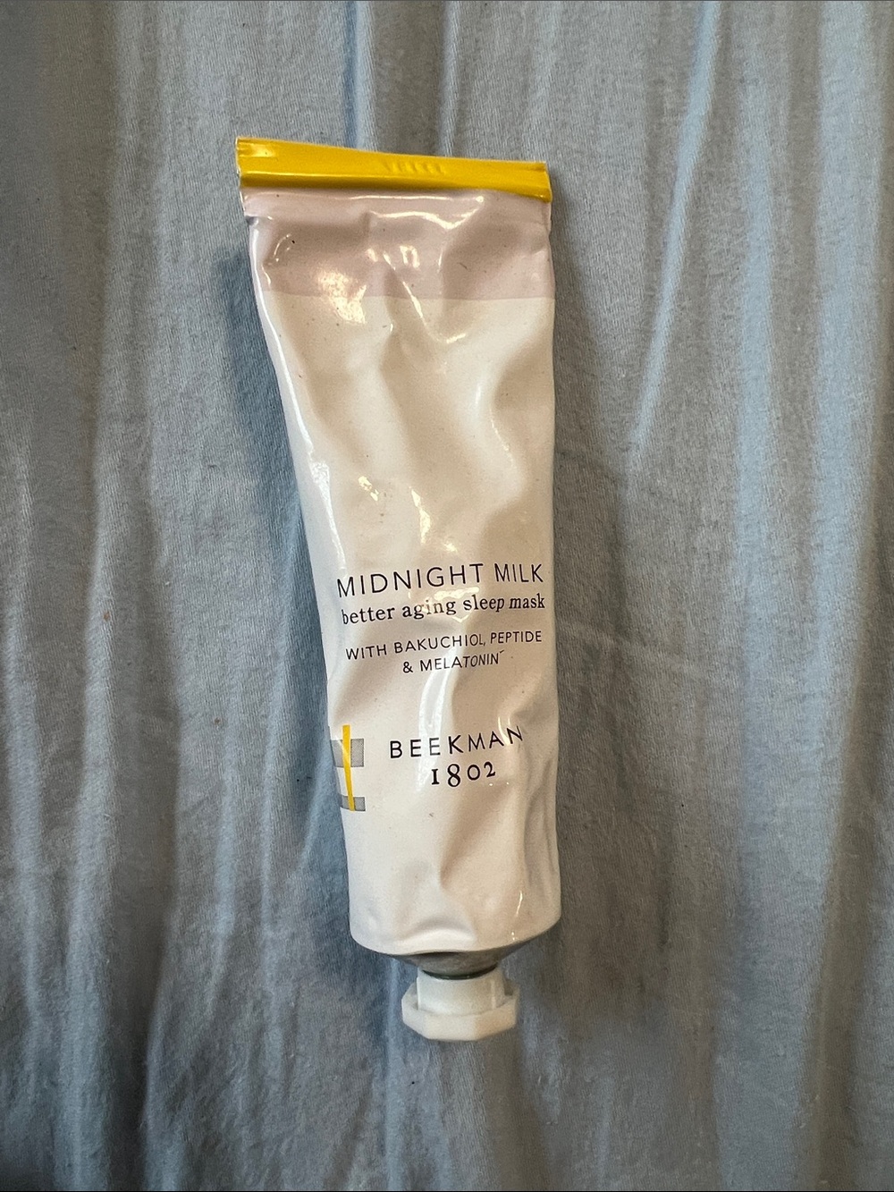 Beekman 1802 Midnight Milk Sleep Mask - White & Yellow